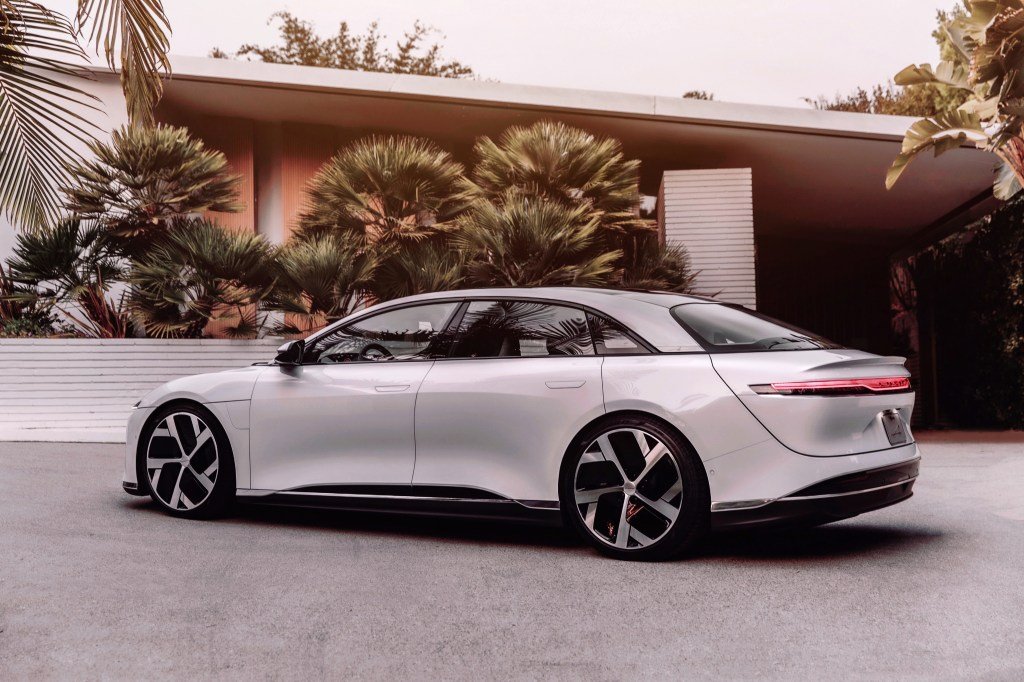 Lucid Motors mencatat prestasi rekod baru untuk penghantaran EV semasa mencari 'kelajuan lepas'